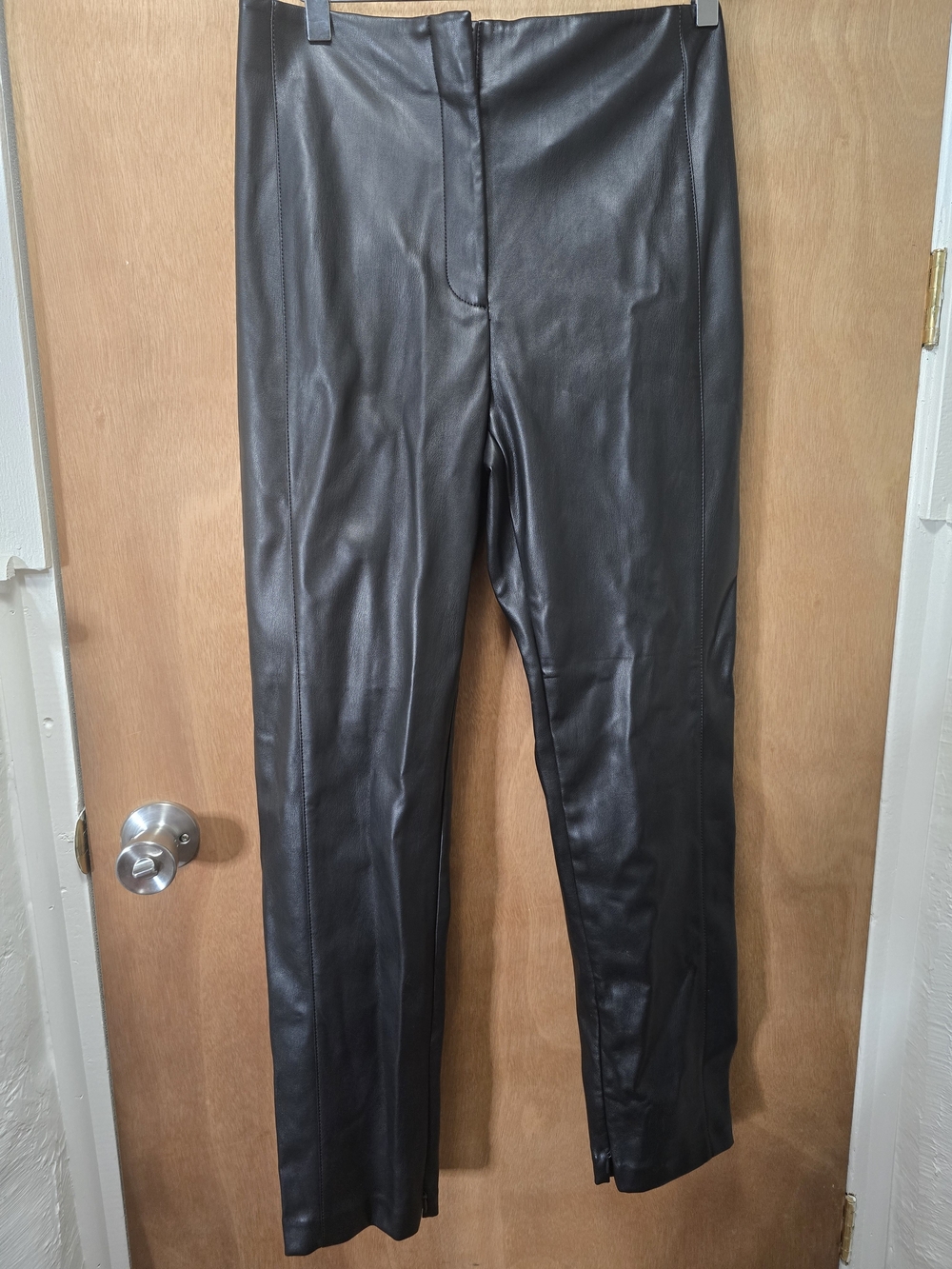 NWT Ann Taylor Faux Leather Pants Womens Size 8 Black Zip Tapered
